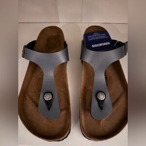 NEW (Never worn) Birkenstock Women’s Gizeh Thong Sandals - Metallic Blue